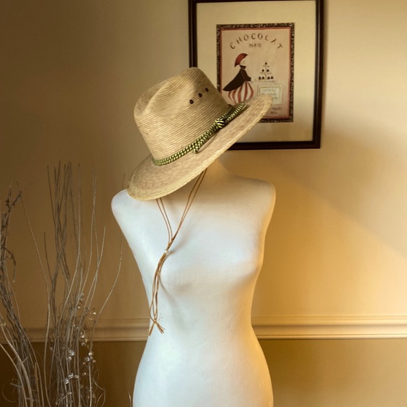 Straw Fedora Style Hat w/Green & Black Rope Hat Band Size: 6 7/8” - Picture 1 of 7